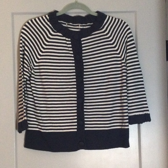 Pr of retro cardigan sweaters - Picture 6 of 10